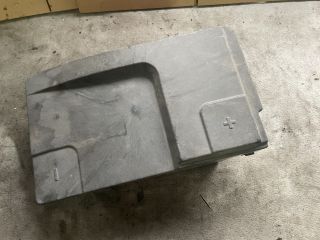 bontott OPEL INSIGNIA Akkumulátor Fedél