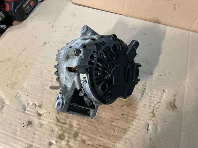 bontott OPEL INSIGNIA Generátor