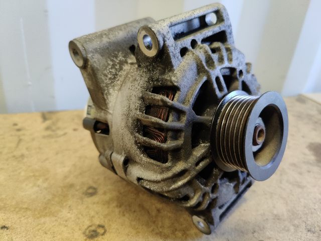 bontott OPEL INSIGNIA Generátor