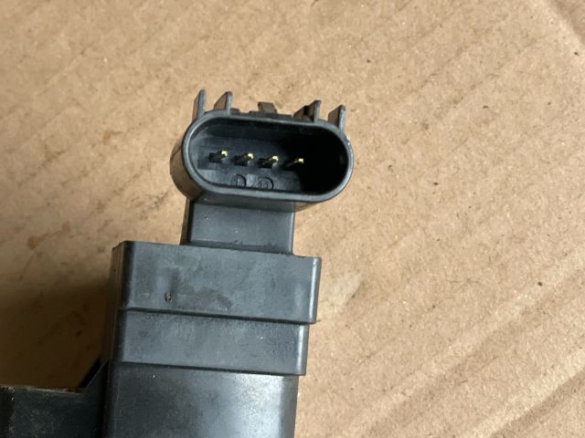 bontott OPEL INSIGNIA Gyújtótrafó