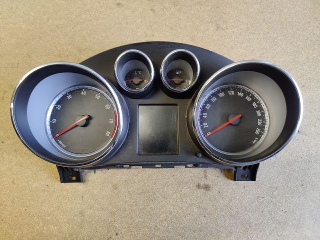 bontott OPEL INSIGNIA Kilométeróra