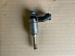 bontott OPEL INSIGNIA Porlasztó (1 db)