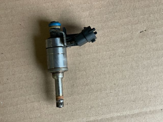 bontott OPEL INSIGNIA Porlasztó (1 db)