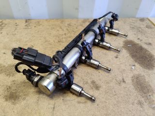 bontott OPEL INSIGNIA Porlasztó Sor / Híd