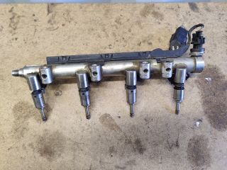 bontott OPEL INSIGNIA Porlasztó Sor / Híd