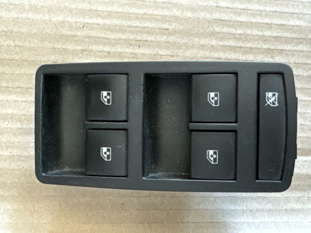 bontott OPEL INSIGNIA Ablakemelő Kapcsoló Négyes / Kettes