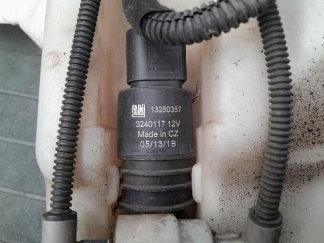 bontott OPEL INSIGNIA Ablakmosó Tartály