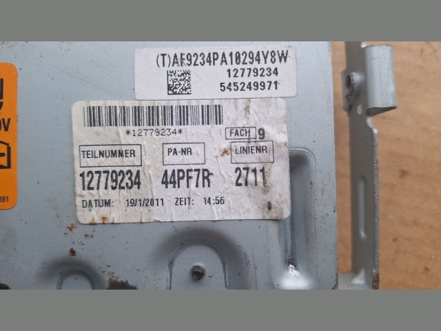 bontott OPEL INSIGNIA AC/DC Inverter 230V