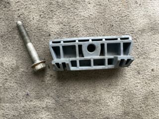 bontott OPEL INSIGNIA Akkumulátor Leszorító