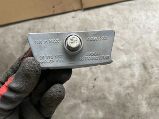 bontott OPEL INSIGNIA Akkumulátor Leszorító