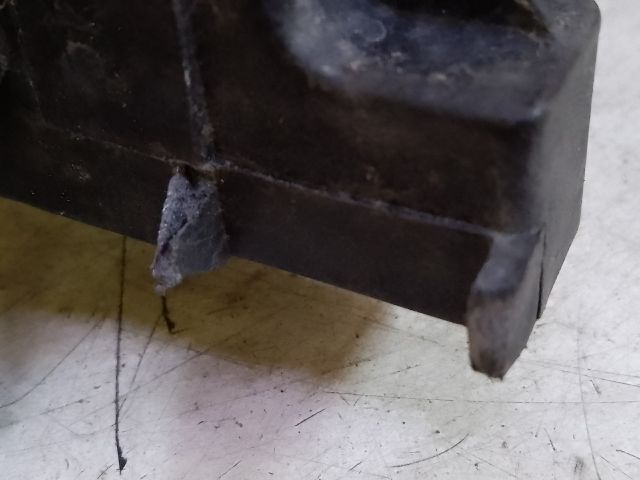 bontott OPEL INSIGNIA Akkumulátor Tartó