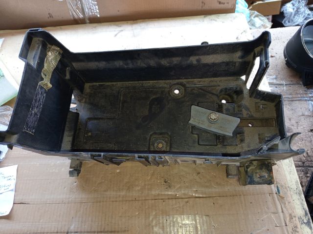 bontott OPEL INSIGNIA Akkumulátor Tartó