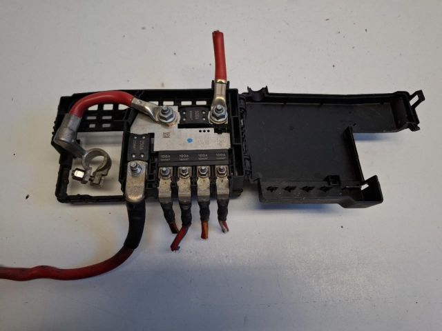 bontott OPEL INSIGNIA Akkumulátor Vezérlő Panel