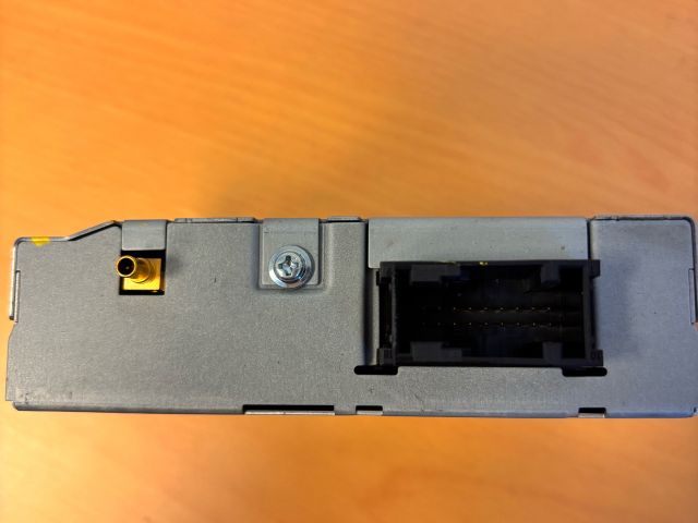 bontott OPEL INSIGNIA Antenna Erősítő