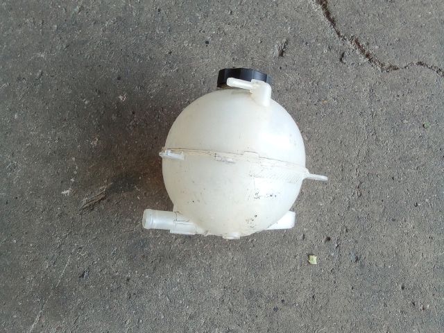 bontott OPEL INSIGNIA B Kiegyenlítő Tartály