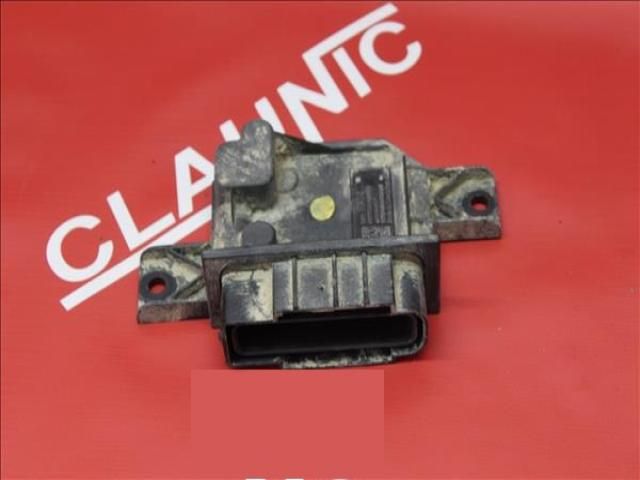 bontott OPEL INSIGNIA B Üzemanyag Szivattyú Relé