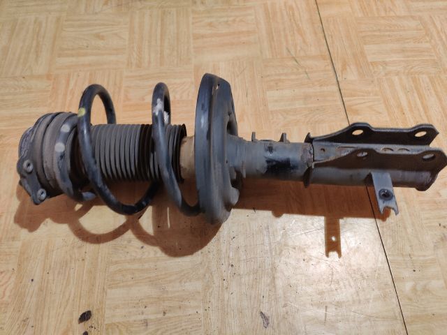 bontott OPEL INSIGNIA B Bal első Gólyaláb (Lengécsillapító, Rugó)