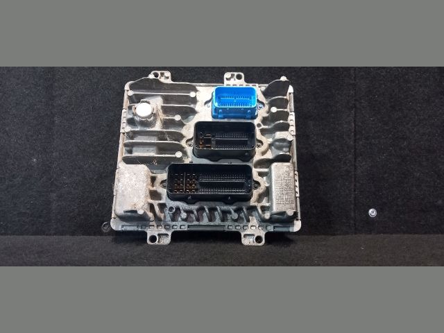 bontott OPEL INSIGNIA B Motorvezérlő