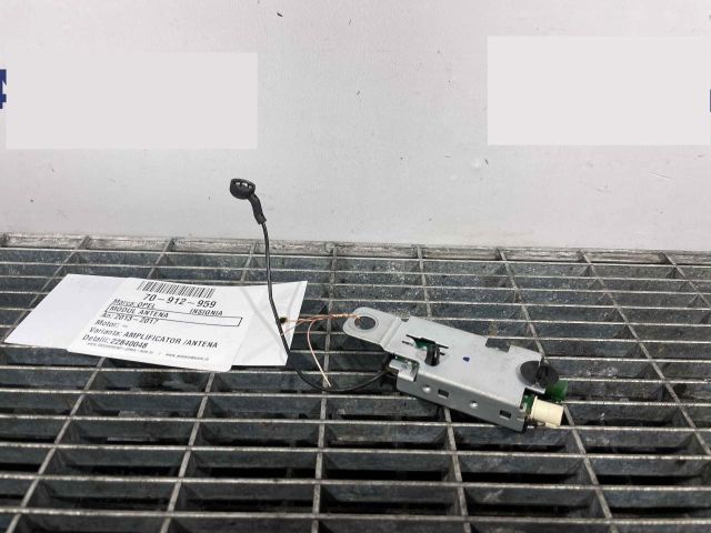 bontott OPEL INSIGNIA B Antenna Erősítő