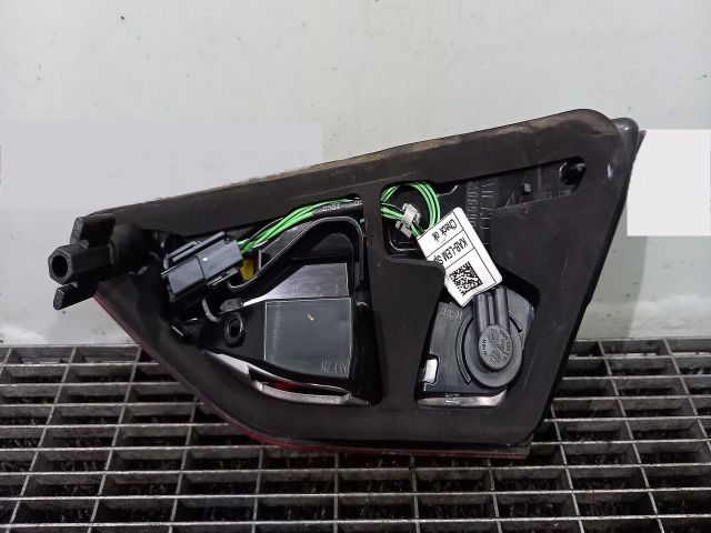 bontott OPEL INSIGNIA B Bal Belső Hátsó Lámpa