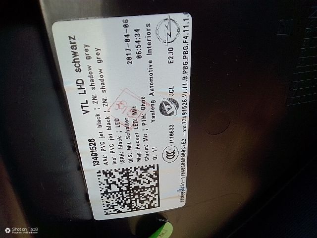 bontott OPEL INSIGNIA B Bal első Ajtó Kárpit