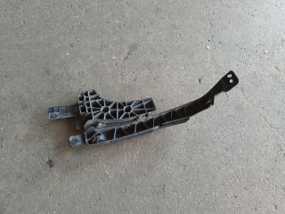 bontott OPEL INSIGNIA B Bal első Lökhárító Tartó (Műanyag)