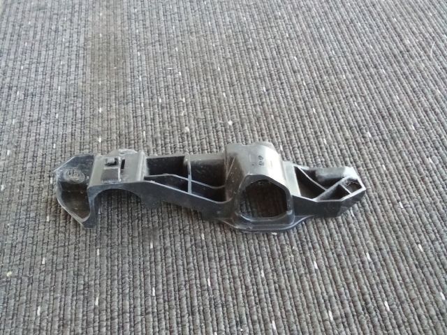 bontott OPEL INSIGNIA B Bal első Oldal Lökhárító Tartó (Műanyag)