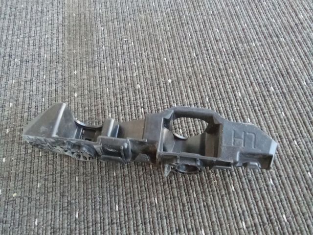 bontott OPEL INSIGNIA B Bal első Oldal Lökhárító Tartó (Műanyag)