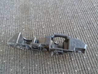 bontott OPEL INSIGNIA B Bal első Oldal Lökhárító Tartó (Műanyag)