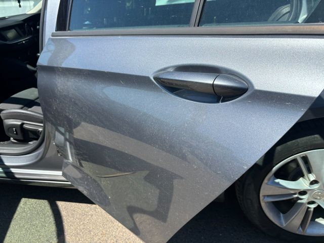 bontott OPEL INSIGNIA B Bal hátsó Ajtó (Részeivel)