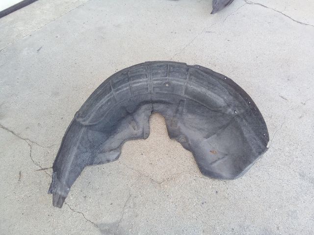 bontott OPEL INSIGNIA B Bal hátsó Dobbetét (Kerékjárati, Műanyag)