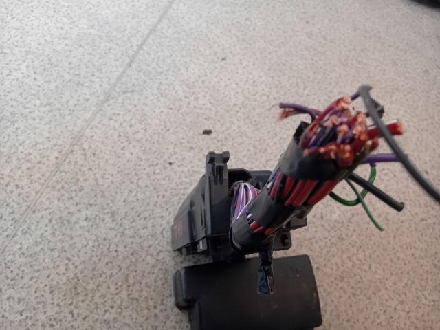 bontott OPEL INSIGNIA B Biztosítéktábla Utastér