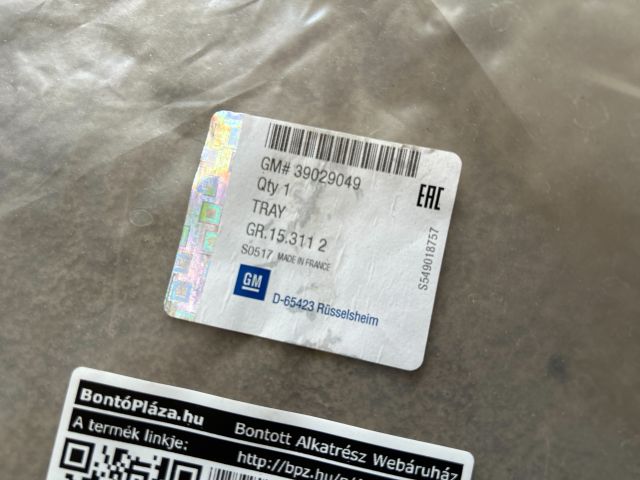 bontott OPEL INSIGNIA B Csomagtér Tálca