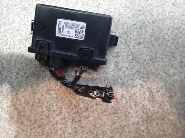 bontott OPEL INSIGNIA B Csomagtérajtó Motor Elektronika