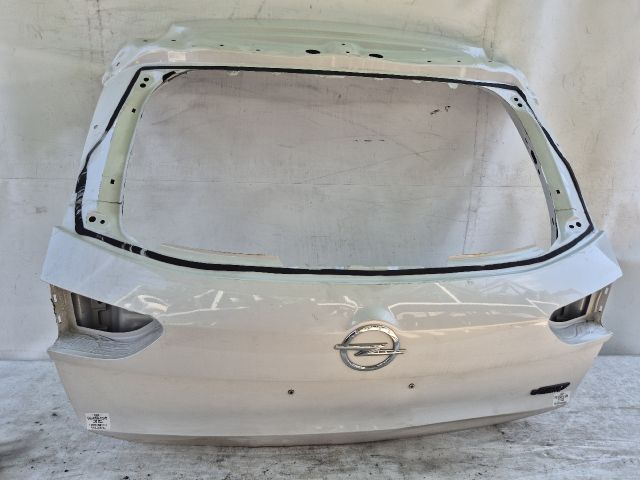 bontott OPEL INSIGNIA B Csomagtérajtó (Üres lemez)