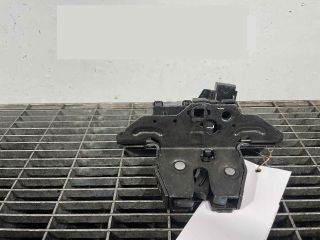 bontott OPEL INSIGNIA B Csomagtérajtó Ütköző