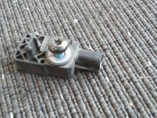 bontott OPEL INSIGNIA B Első Középső Ütközés Érzékelő (Homlokfalon)