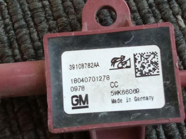 bontott OPEL INSIGNIA B Első Középső Ütközés Érzékelő (Homlokfalon)