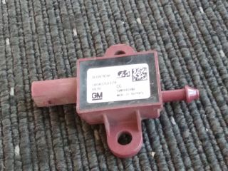 bontott OPEL INSIGNIA B Első Középső Ütközés Érzékelő (Homlokfalon)