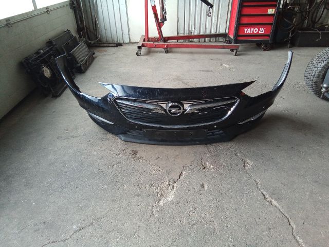 bontott OPEL INSIGNIA B Első Lökhárító (Részeivel)