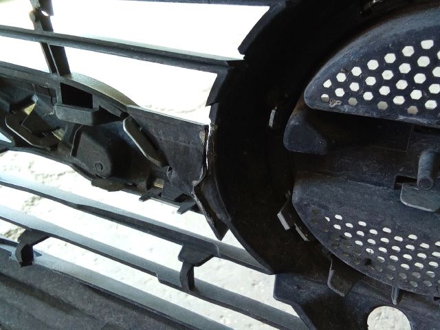 bontott OPEL INSIGNIA B Első Lökhárító (Részeivel)