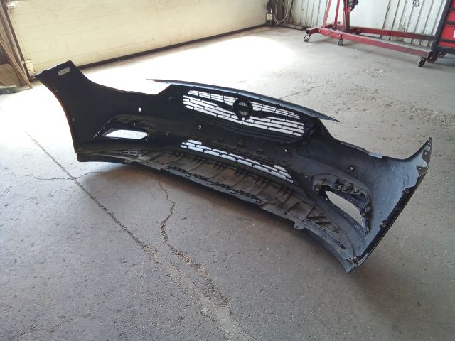 bontott OPEL INSIGNIA B Első Lökhárító (Részeivel)