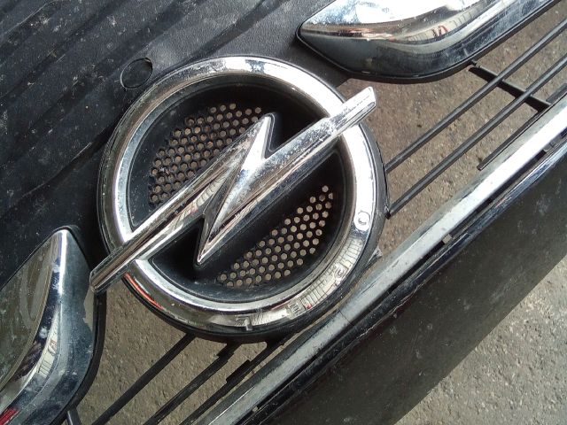 bontott OPEL INSIGNIA B Első Lökhárító (Részeivel)