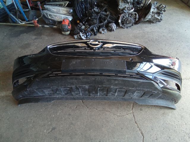 bontott OPEL INSIGNIA B Első Lökhárító (Részeivel)