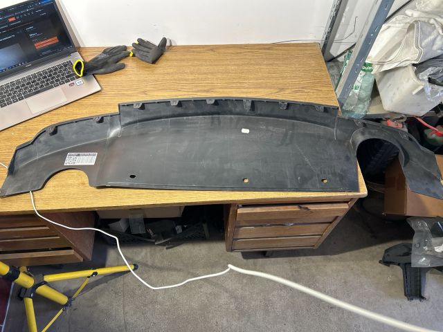 bontott OPEL INSIGNIA B Hátsó Lökhárító Alsó (Műanyag)