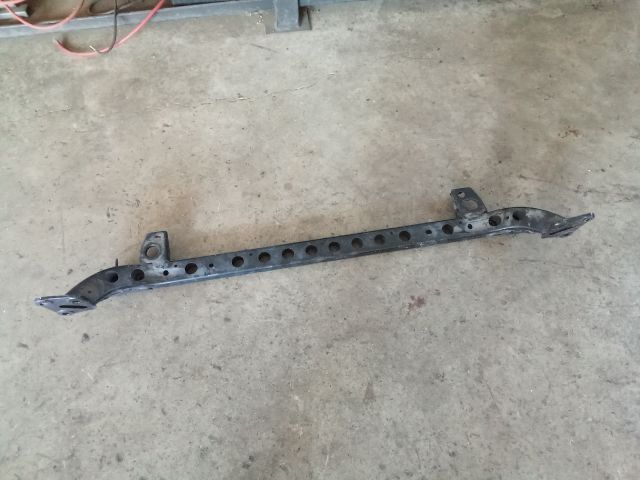 bontott OPEL INSIGNIA B Homlokfal Alsó Tartó