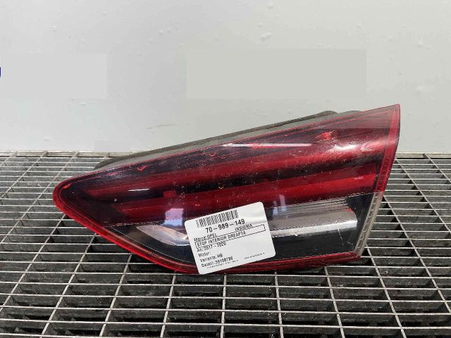 bontott OPEL INSIGNIA B Jobb Belső Hátsó Lámpa