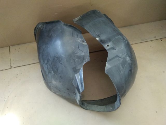 bontott OPEL INSIGNIA B Jobb első Dobbetét (Kerékjárati, Műanyag)