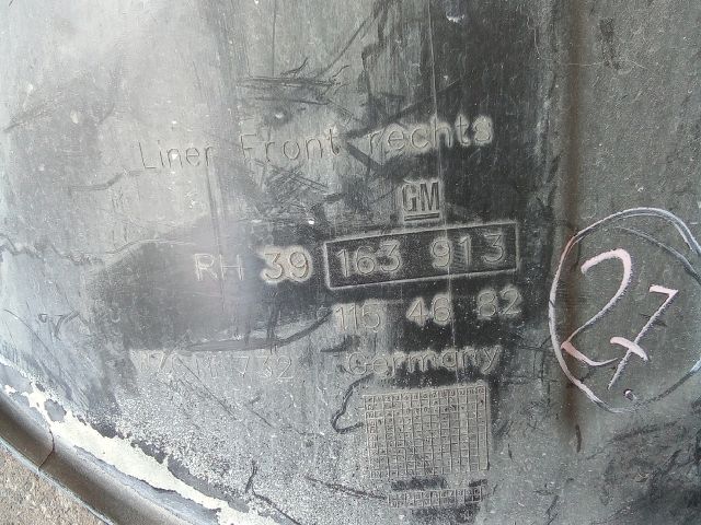 bontott OPEL INSIGNIA B Jobb első Dobbetét (Kerékjárati, Műanyag)