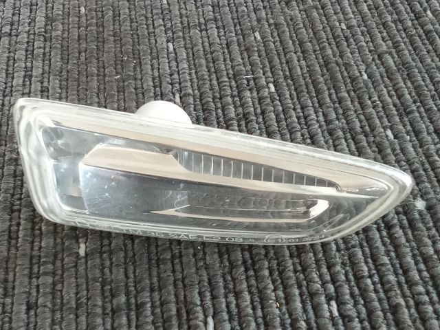 bontott OPEL INSIGNIA B Jobb első Sárvédő Irányjelző